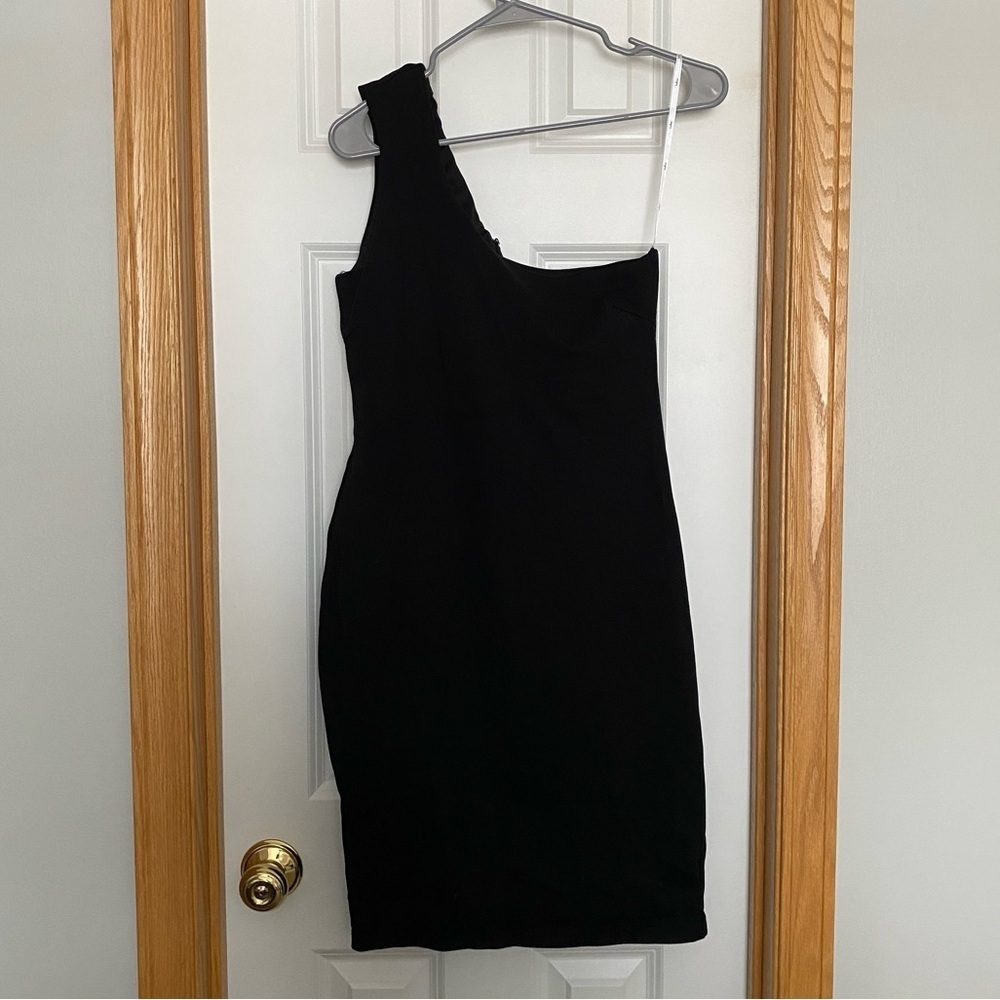Lulus Black Stretchy 1 Shoulder Dress Size Medium